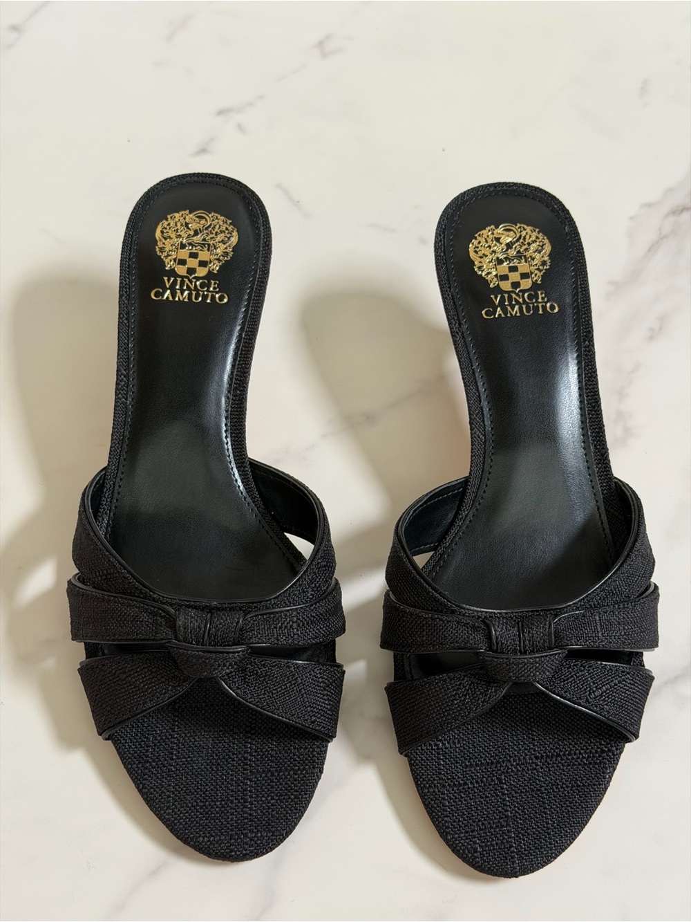 NEW Vince Camuto Kaydyn Kitten Heel Sandal Size 9